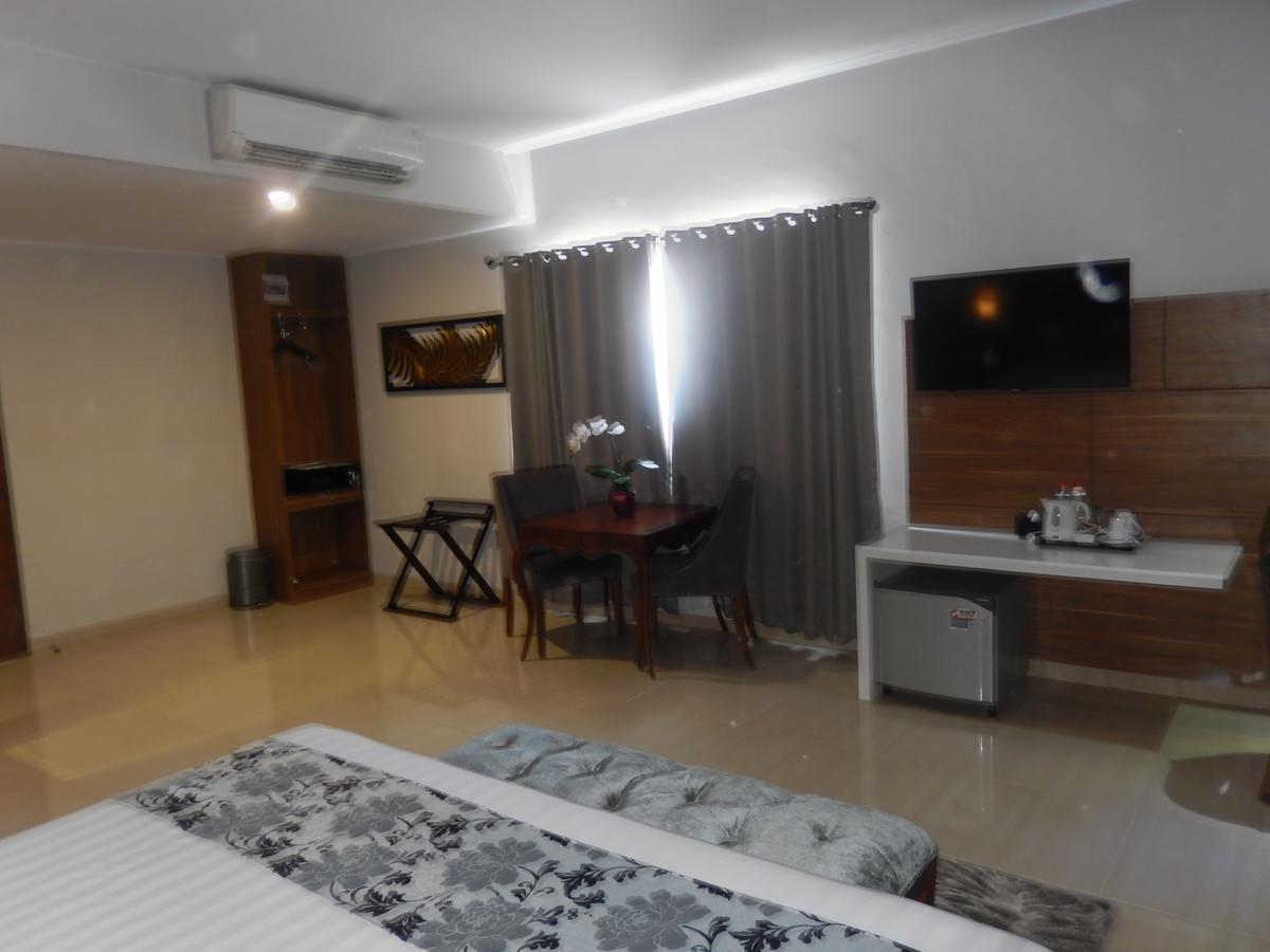 Grand Amira Hotel Solo, Azana Hotels Collection Exterior photo